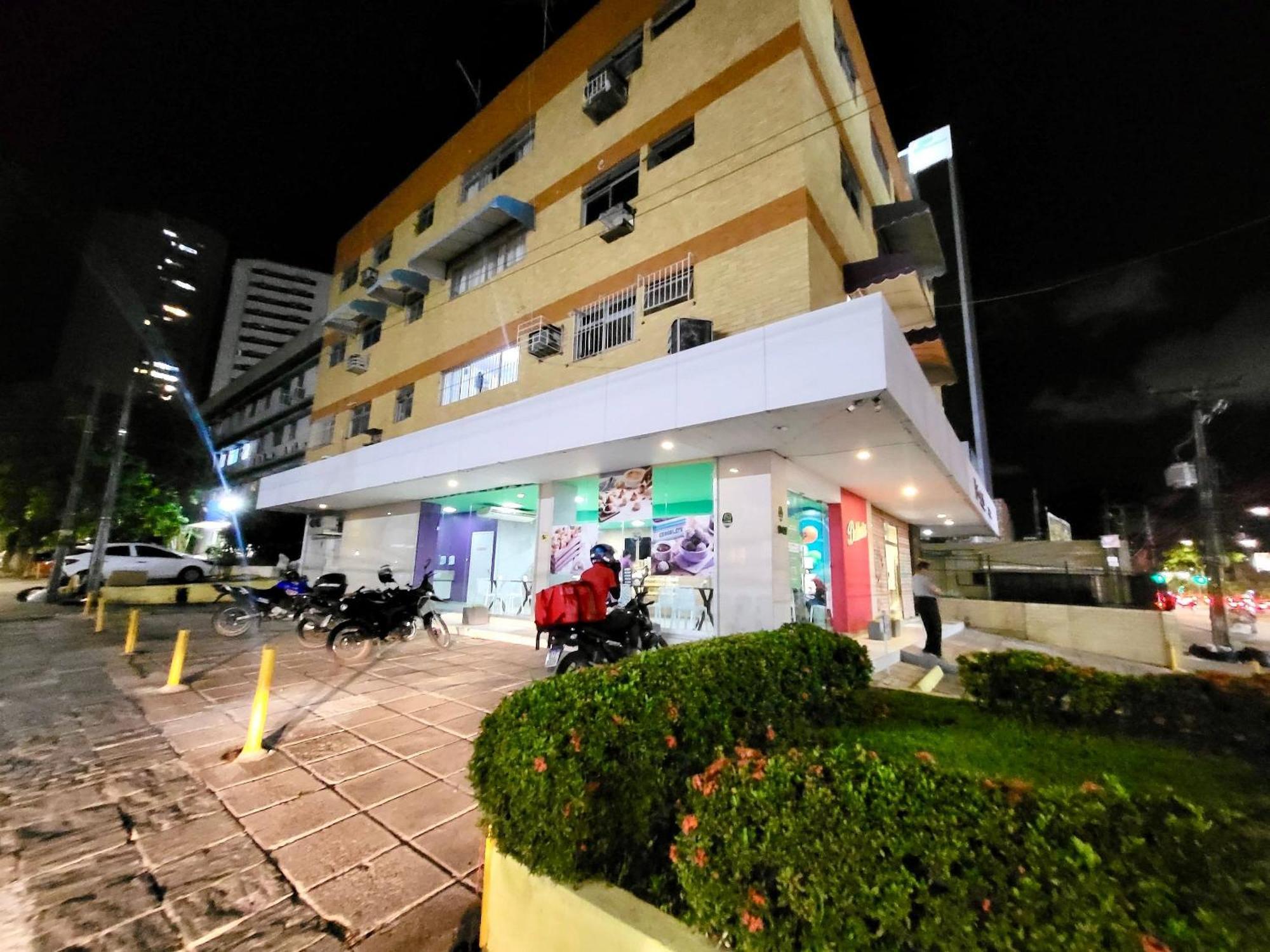 Em Com Wi-fi, Proximo A E Perfeito Todos Os Tipos De Viagem Apartamento *